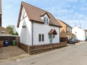 Fenland, East of England - Parking, Heating
