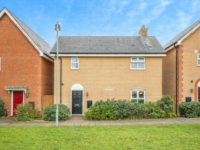 2 bedroom detached house for sale