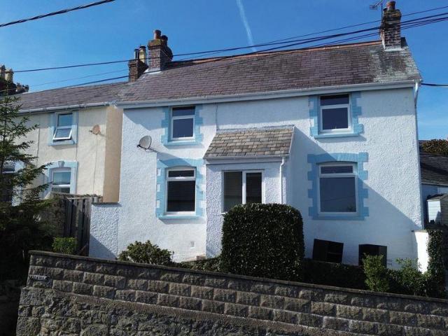 2 bedroom detached house for sale