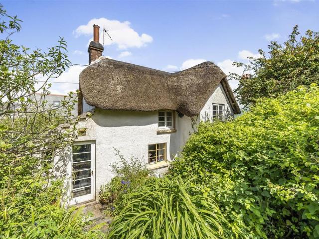 2 bedroom detached house for sale