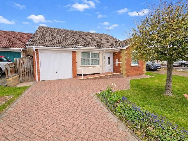 2 bedroom detached house for sale