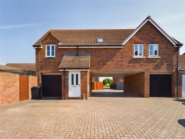 2 bedroom detached house for sale
