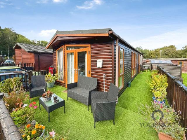 2 bedroom detached house for sale