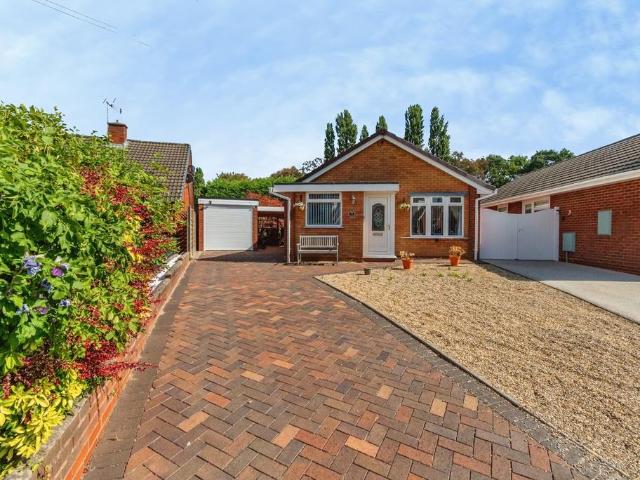 2 bedroom detached house for sale