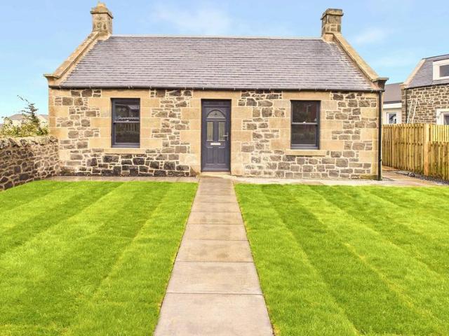 2 bedroom detached house for sale