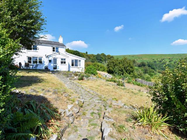 2 bedroom detached house for sale