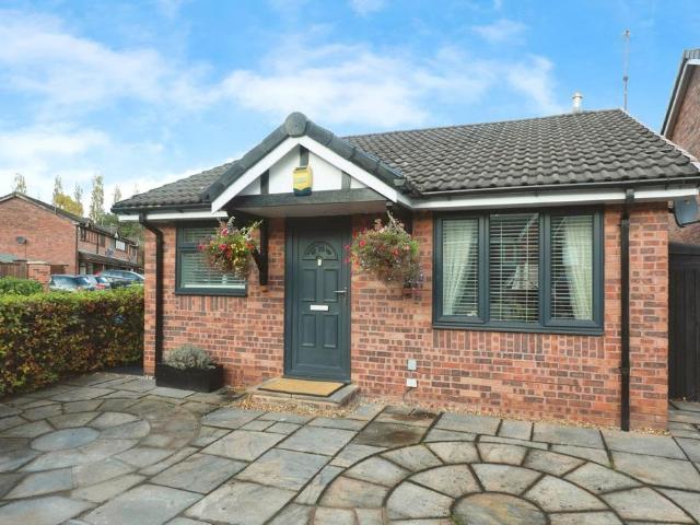 2 bedroom bungalow for sale