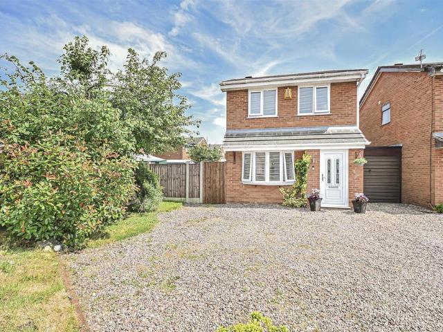 2 bedroom detached house for sale