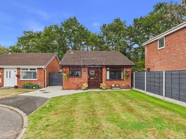 2 bedroom detached house for sale