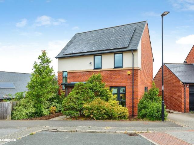 2 bedroom detached house for sale