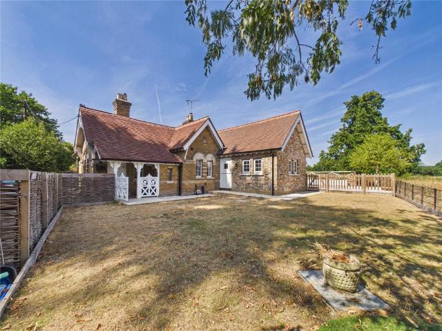 2 bedroom detached house for sale