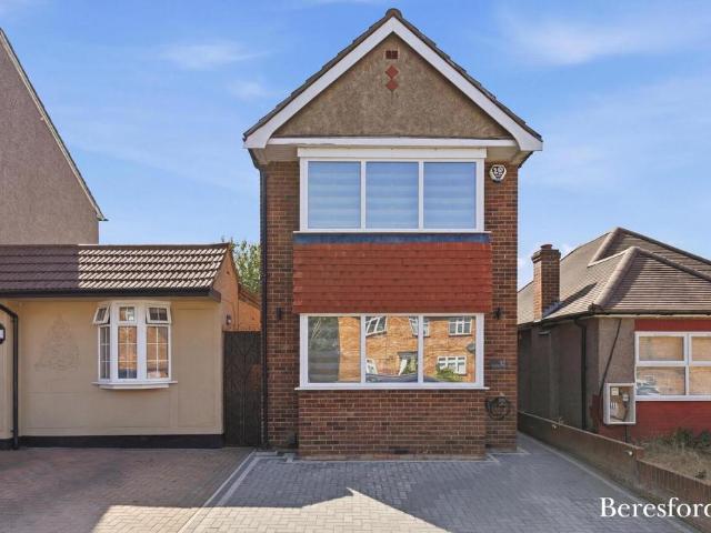 2 bedroom detached house for sale