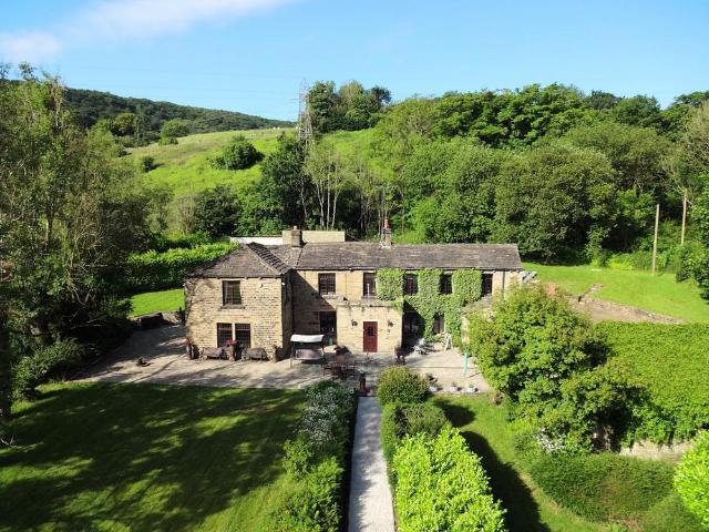 2 bedroom detached house for sale