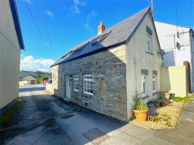 2 bedroom detached house for sale