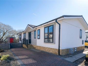 2 bedroom detached house for sale