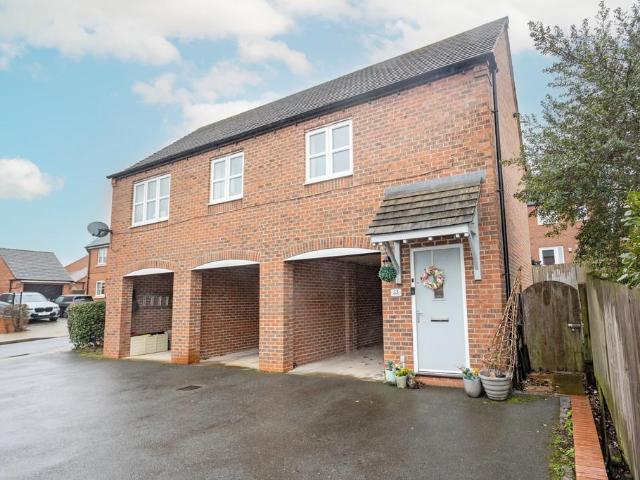2 bedroom detached house for sale