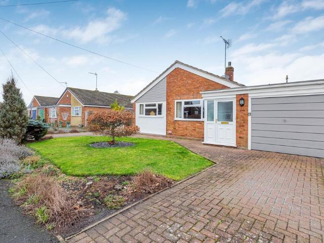 2 bedroom detached house for sale