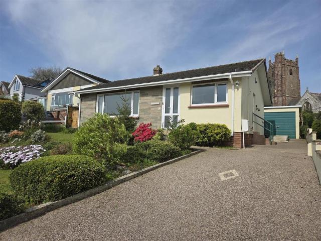 2 bedroom detached house for sale