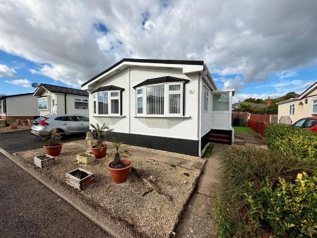 2 bedroom detached house for sale
