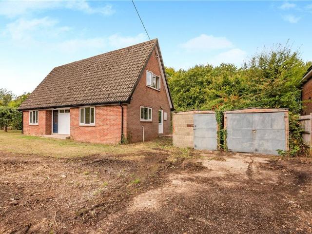 2 bedroom detached house for sale