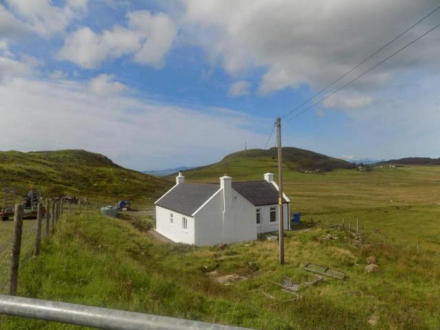 2 bedroom detached house for sale