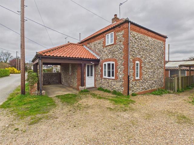 2 bedroom detached house for sale