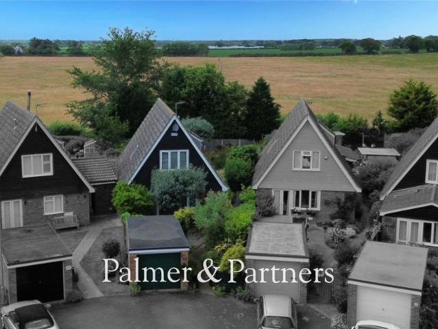2 bedroom detached house for sale