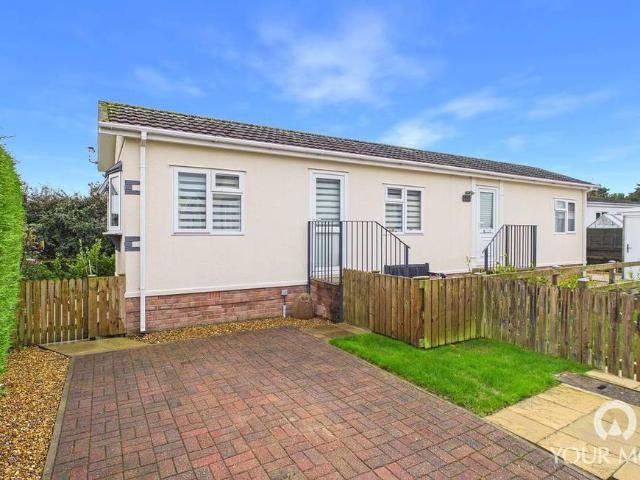 2 bedroom detached house for sale