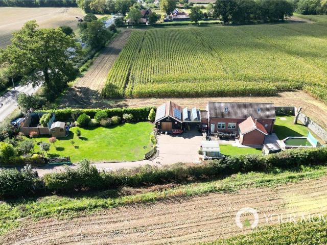 2 bedroom detached house for sale