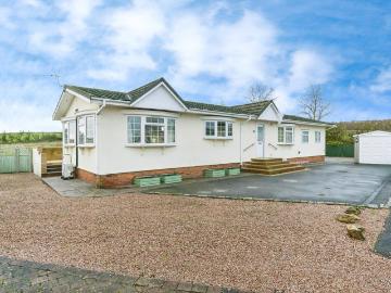 2 bedroom detached house for sale