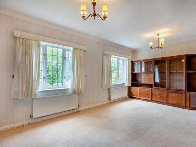2 bedroom detached house for sale in Ashford Road, Bearsted, Maidstone, ME14