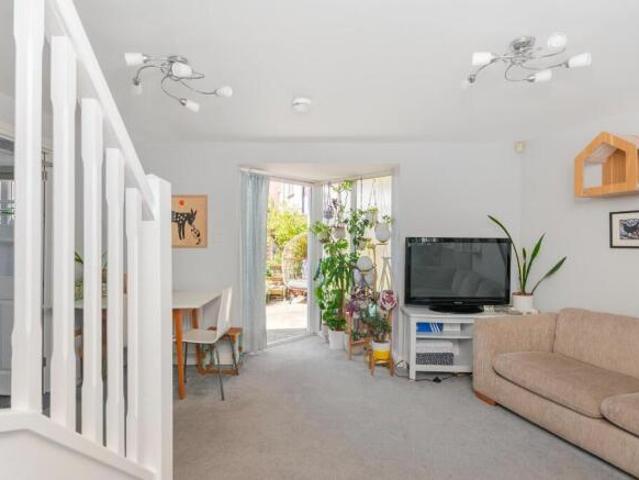 2 bedroom detached house for sale in Brendon Road, Windmill Hill, BS3