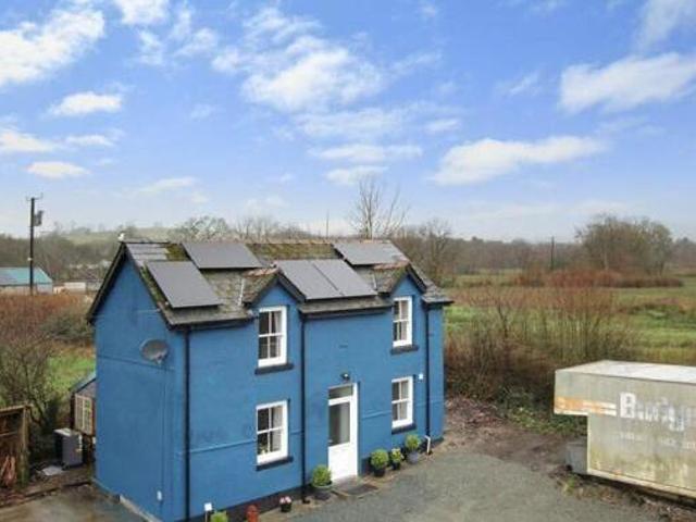 2 Bedroom Detached House For Sale In Llandovery