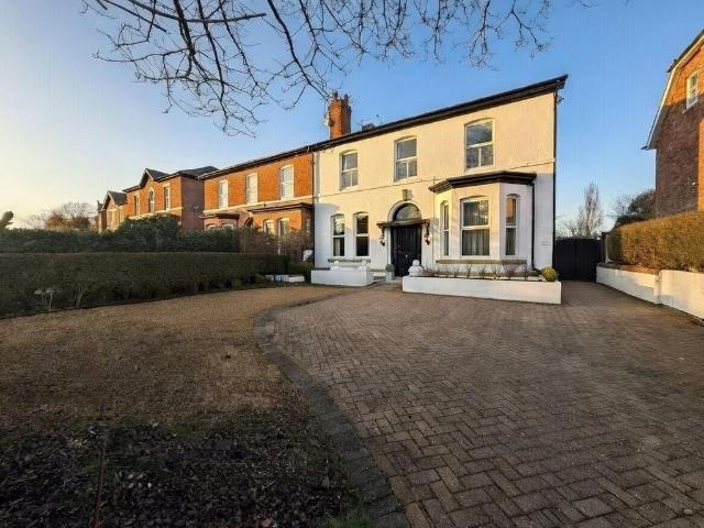 2 bedroom detached house to rent
