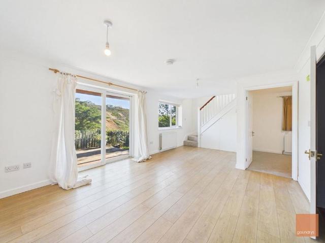 2 bedroom detached house to rent