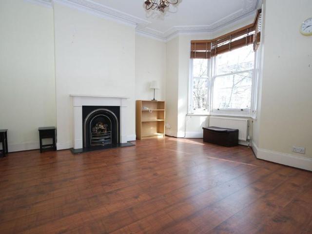 2 bedroom detached house to rent