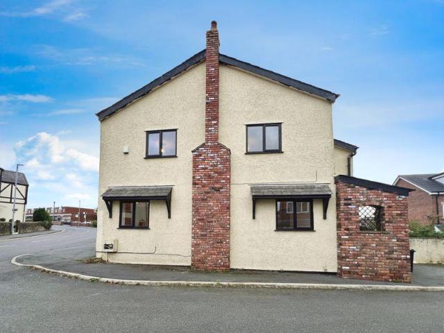 2 bedroom detached house to rent