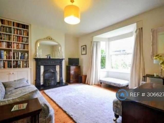 2 bedroom detached house to rent
