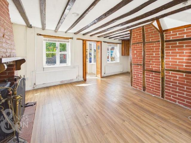 2 bedroom detached house to rent