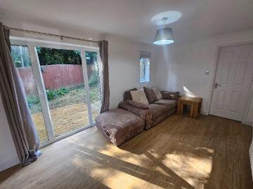 2 bedroom detached house to rent