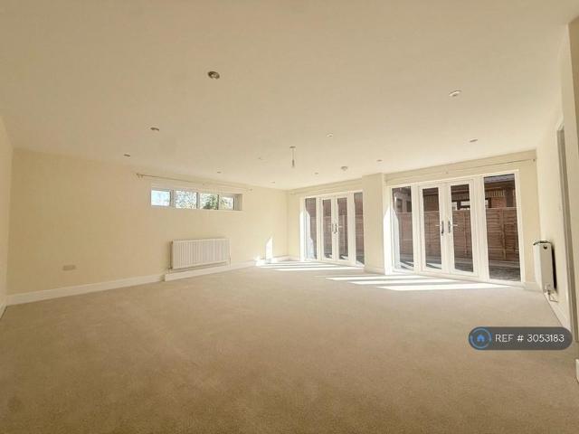 2 bedroom detached house to rent