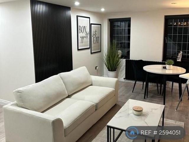2 bedroom detached house to rent