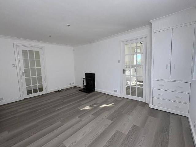 2 bedroom detached house to rent
