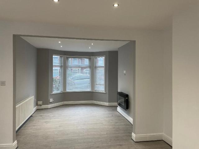 2 Bedroom Detached House To Rent