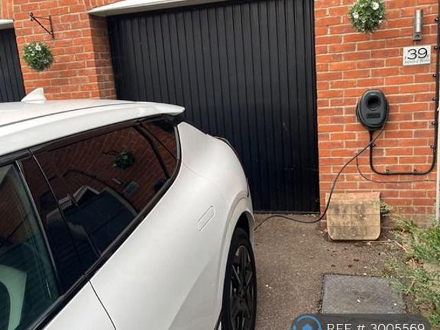 2 bedroom detached house to rent