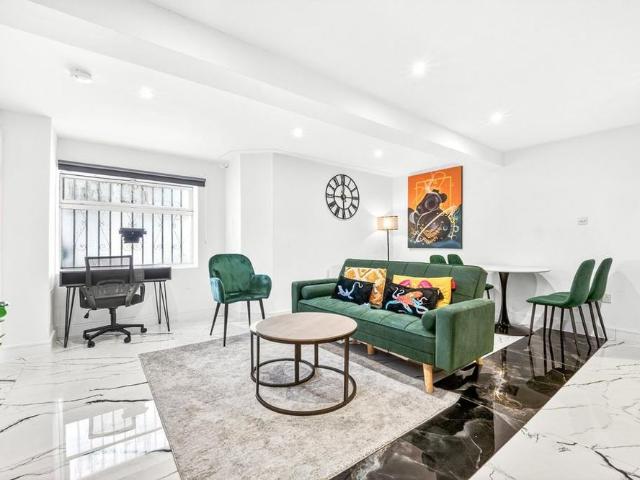 2 bedroom detached house to rent