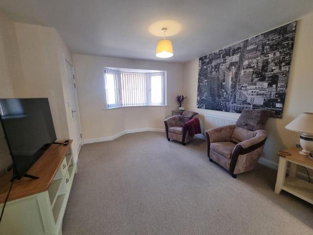2 bedroom detached house to rent