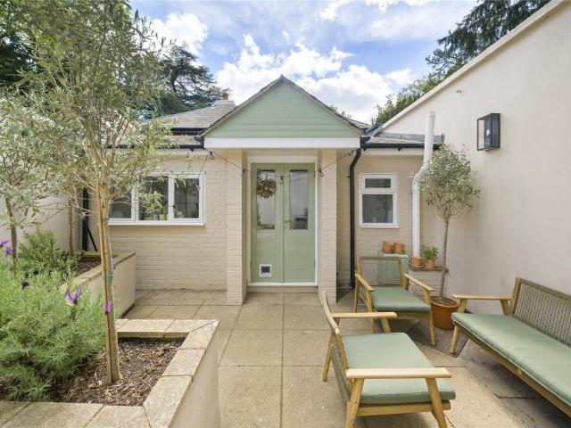 2 bedroom detached house to rent