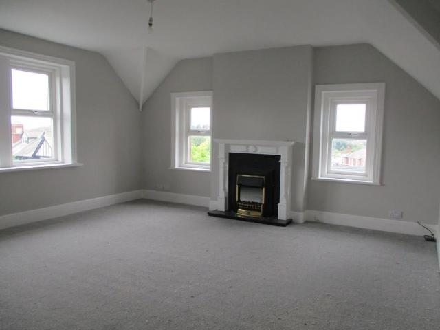 2 bedroom detached house to rent