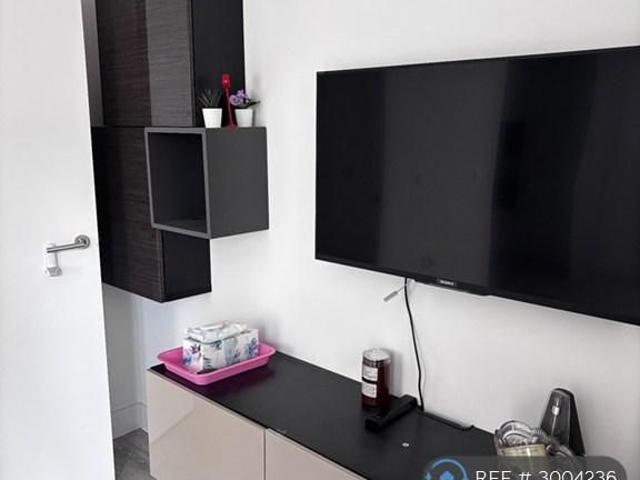 2 bedroom detached house to rent